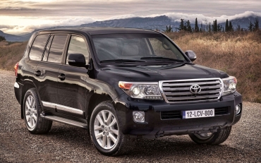 Toyota Land Cruiser 200 2012-2021 (7 мест)