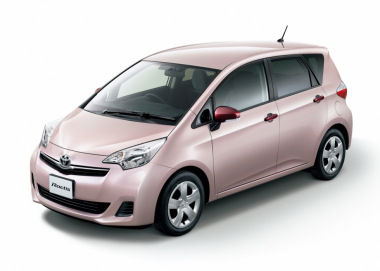 Toyota Ractis II (правый руль) 2WD  2010-2016